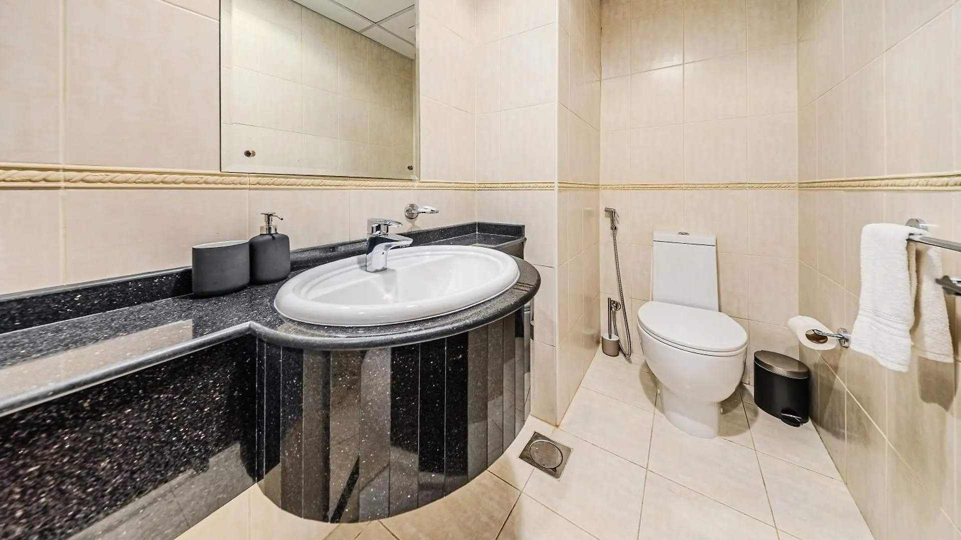 Cozy 1 Bedroom In Elite Residence Dubai United Arab Emirates